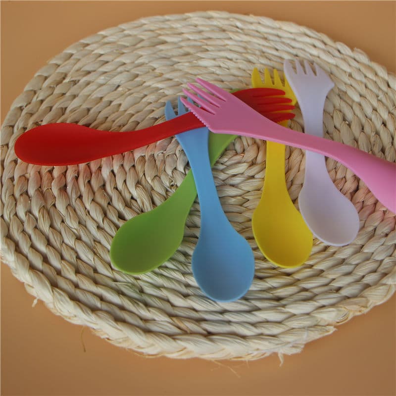 Children's tableware, three-in-one knife, fork and spoon, multi-functional creative tableware, outdoor portable spoon, 6 colors available