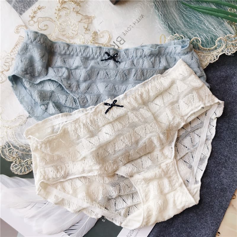 1713 Warm and Soft Comfortable and Cute Hip-Hugging Bread Elasticity Good Sexy Low-Waist Women's Underwear