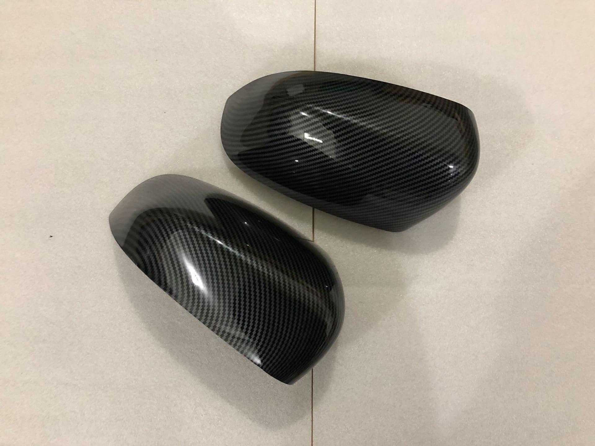 Carbon fiber mirror cover for 2016-2018 GAC FCA Cherokee, direct replacement mirror cover