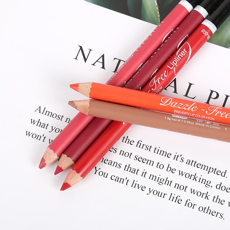 Cross-border makeup DAVIS matte 12-color lip liner wooden waterproof lipstick pen long-lasting and easy to color manufacturer ready stock