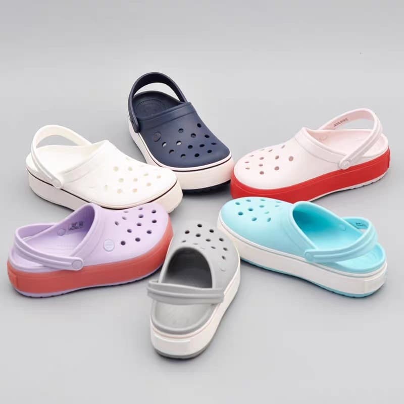 2025 New Women's Clogs, Summer Breathable Lightweight Thick-Soled Carob Band Height-Increasing Non-Slip Beach Sandals