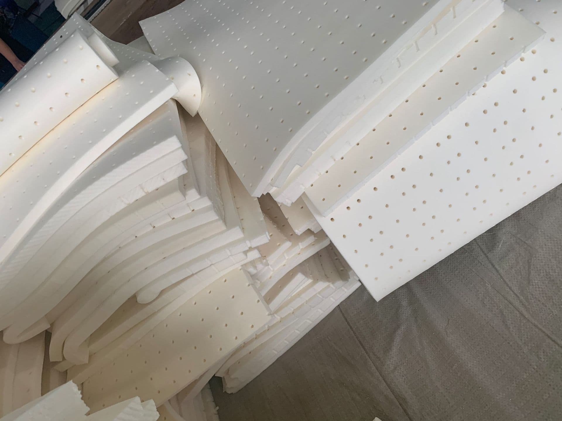 Factory Direct Thai Latex Mattress Latex Sheet Roll Dry Washed Latex Sheet Sofa Cushion Wholesale Direct Sales