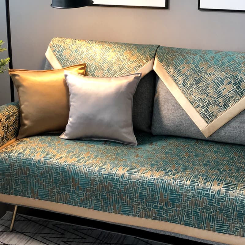 Factory Direct Luxury High-End Four-Season Fabric Sofa Cushion Non-Slip American Style Genuine Leather Seat Cover Towel Solid Wood Luxury Cushion