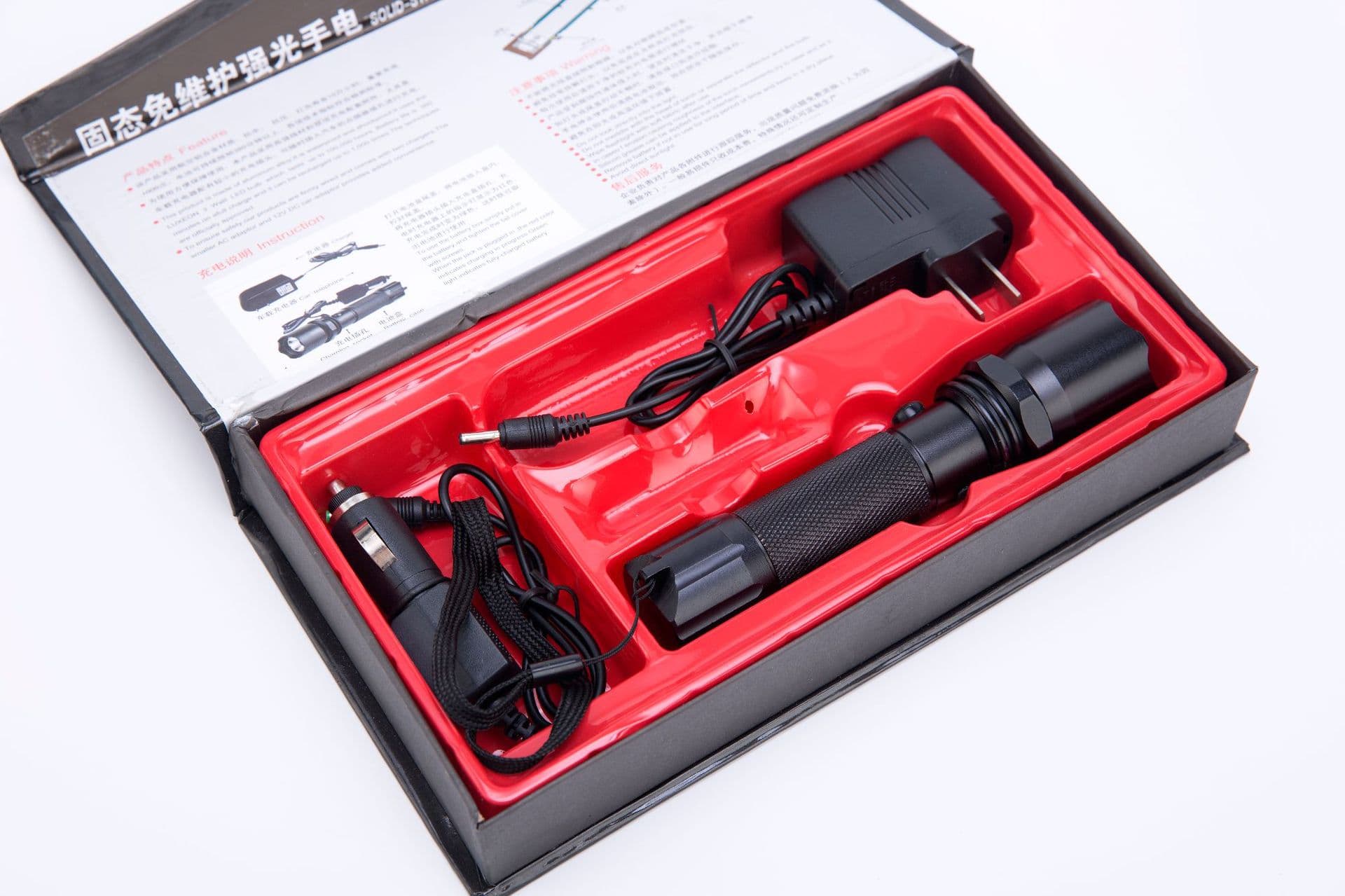 Aluminum Alloy LED Flashlight, Outdoor Rechargeable Zoomable Emergency Flashlight