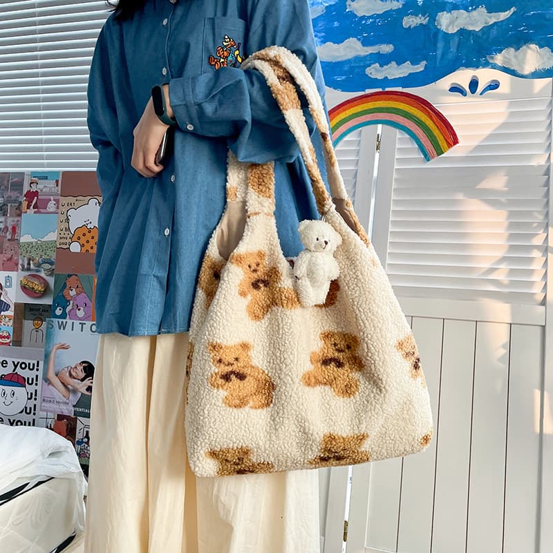 Korean-style INS Academy Cute Lamb Plush Bear Soft Girl Shoulder Bag, Japanese Vintage Feel Fluffy Crossbody Bag
