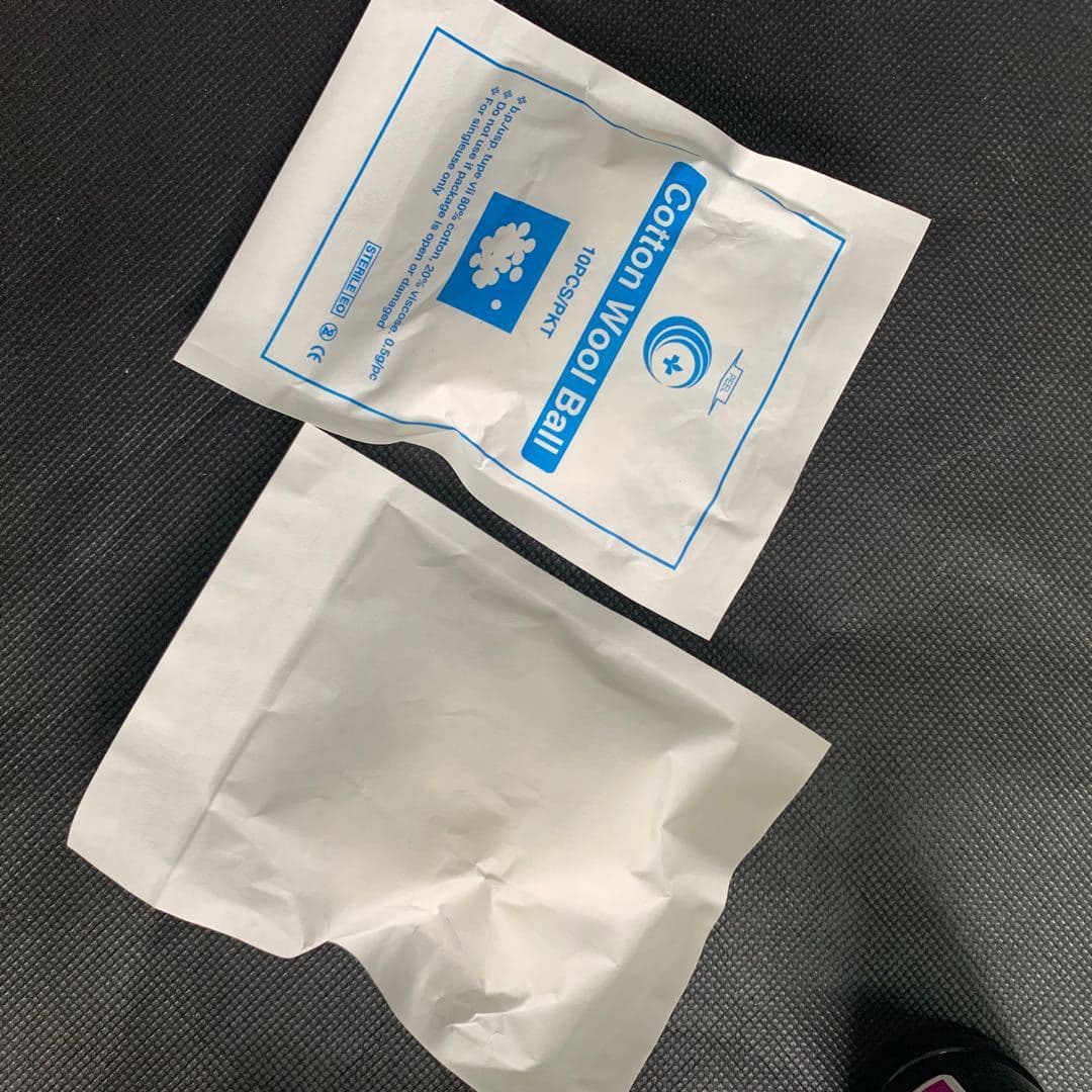 Export 10-Pack Absorbent Cotton Balls for Makeup, Household Cleaning, and First Aid Kit Accessories