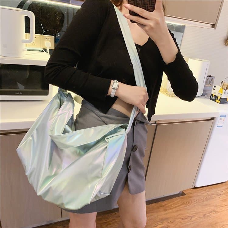 Trendy large-capacity women's bag, 2020 popular new style, simple and fashionable shoulder bag/crossbody bag, casual student bag for class.