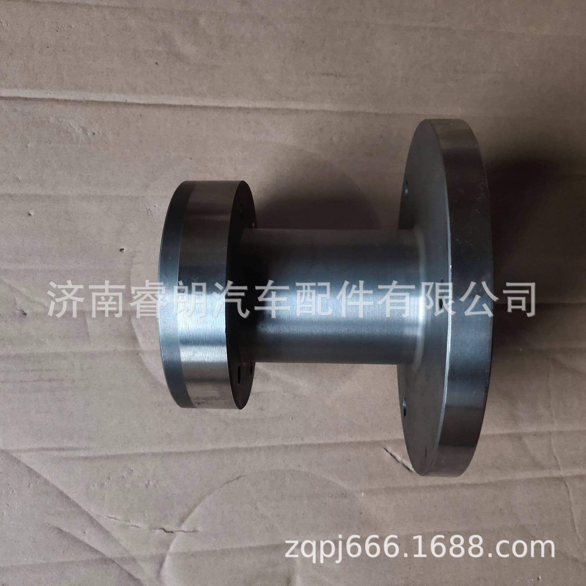 Manufacturer Direct Supply Sinotruk Parts HOWO Parts HOWO VG1038060243 Intermediate Flange