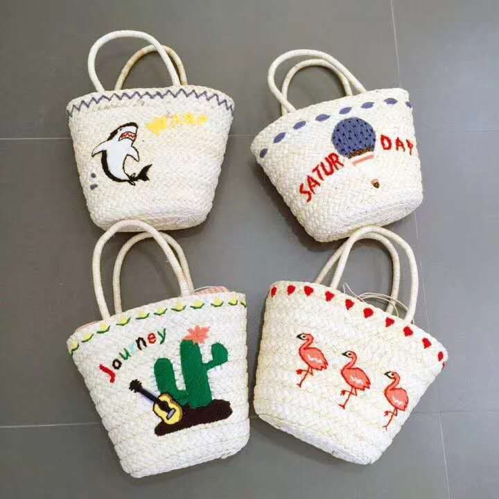 Fukai Factory Corn Husk Woven Bag Summer Floral Embroidered Straw Beach Bag Shoulder Bag for Women
