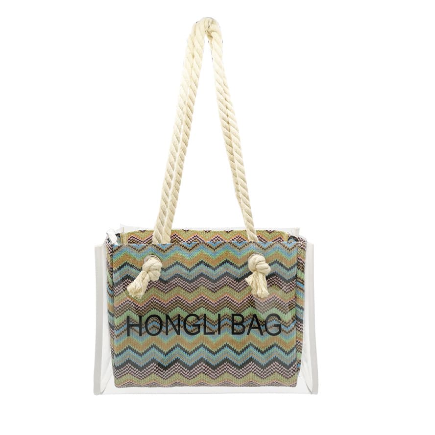 New trendy and fashionable large-capacity PVC straw woven tote bag/beach bag with customizable logo.