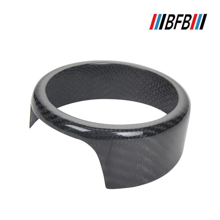 Carbon Fiber Front Emblem Frame for Alfa Romeo Giulia Carbon Fiber Front Bumper Logo Frame