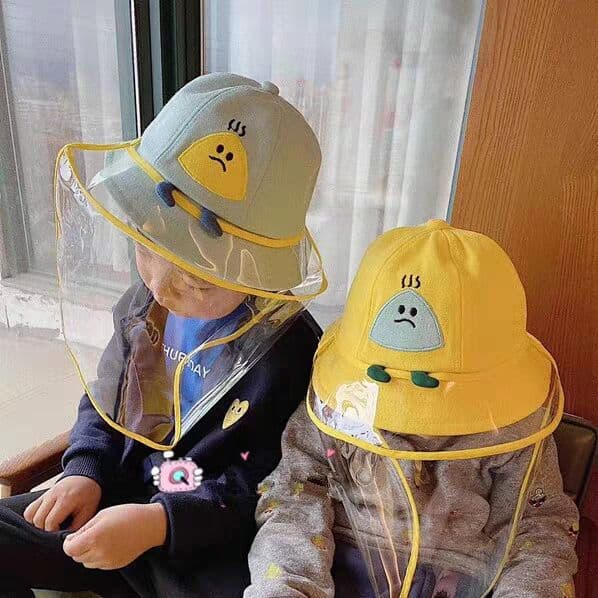 Available in stock: colorful anti-saliva face shields for kindergarten children, primary and secondary school students, and adults.