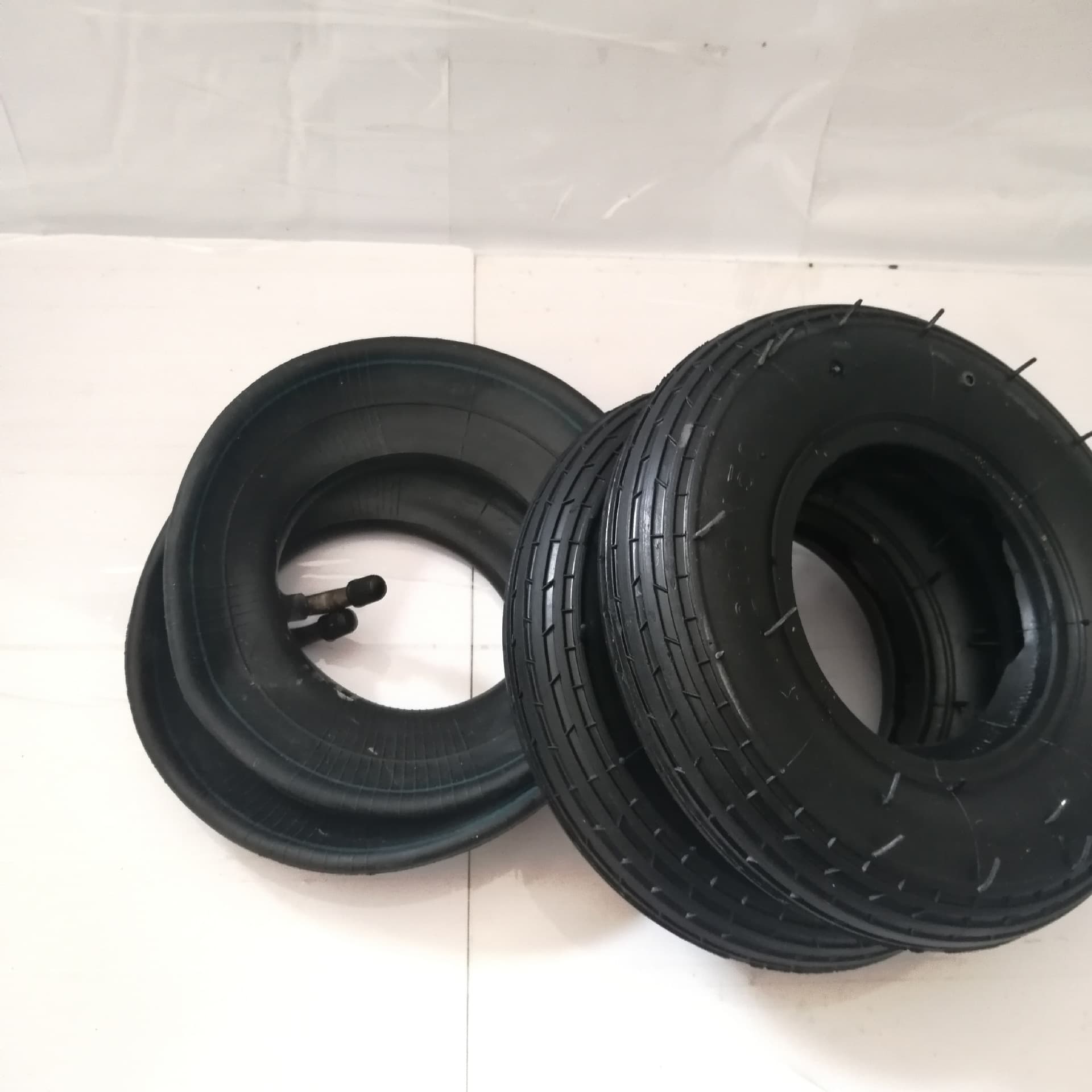 Customized 200*50 electric vehicle thickened butyl rubber inner tube, battery car vacuum tire, soccer ball tire, and other tires.