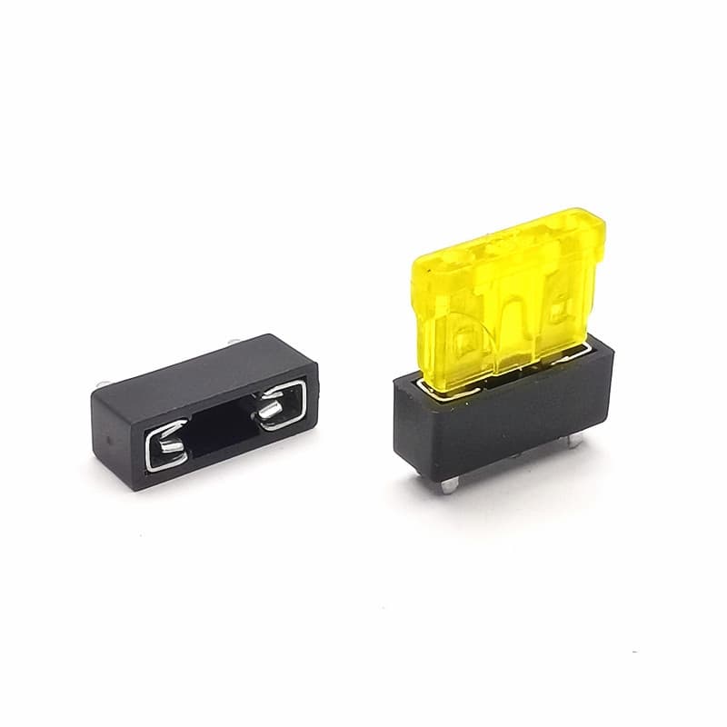 Source Factory Medium Blade Fuse Holder Z-506A Three-in-One Vehicle Fuse Holder Large Stock