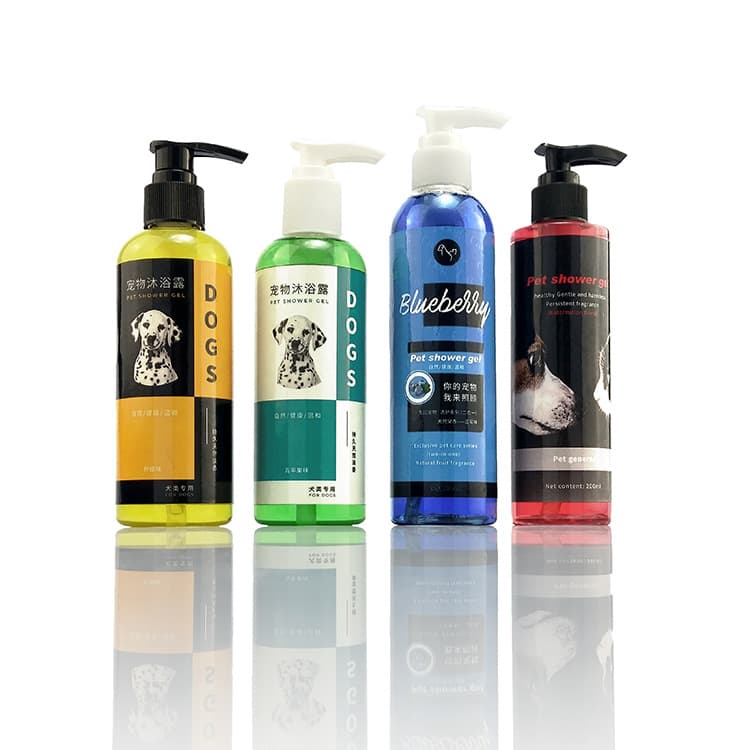 Customizable pet shampoo for cats and dogs, coat conditioning and cleaning product for cats and dogs