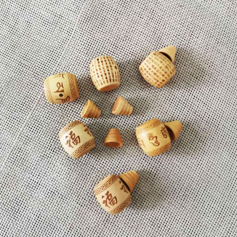 Hand-Carved Boxwood Accessories - Heart Sutra, Fu Character, Six-Syllable Mantra Pendants for DIY Keychains/Car Decor