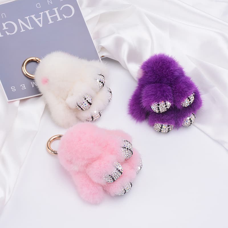 Women's Car Keychain - Korean Cute High-End Plush Diamond-Encrusted Rabbit Bag Car Key Pendant