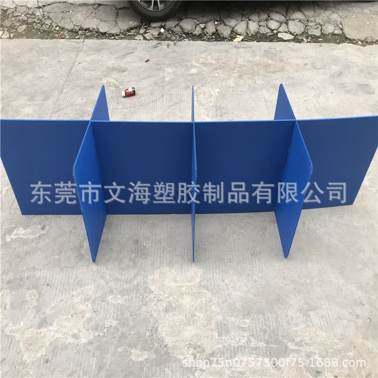 Blue Plastic Divider Plastic Hollow Board School Cafeteria Dining Table 6-Person Divider Modular Detachable Knife Card