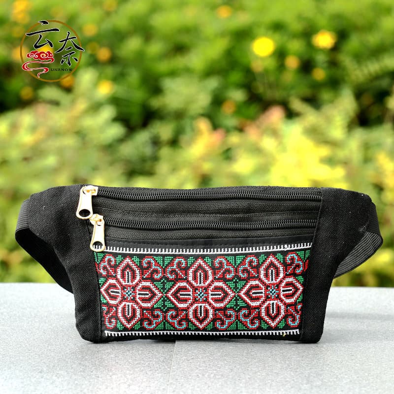 New Yunnan ethnic style embroidered women's waist bag with zipper and embroidery, canvas women's bag manufacturer wholesale.