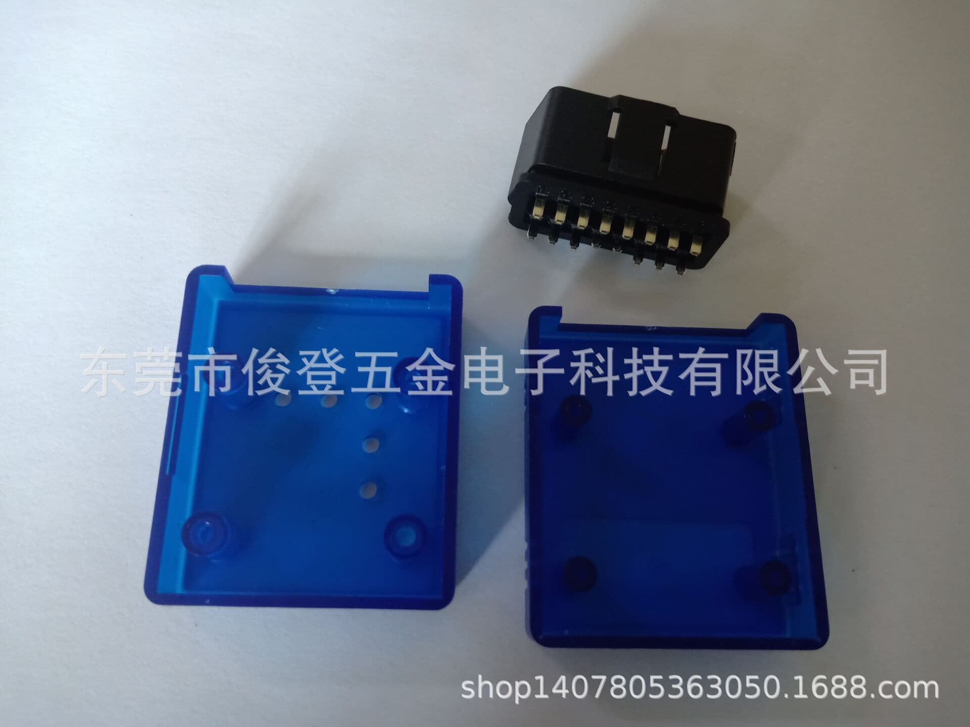 Manufacturer sells OBD2 cases, suitable for ELM327 Bluetooth and GPS