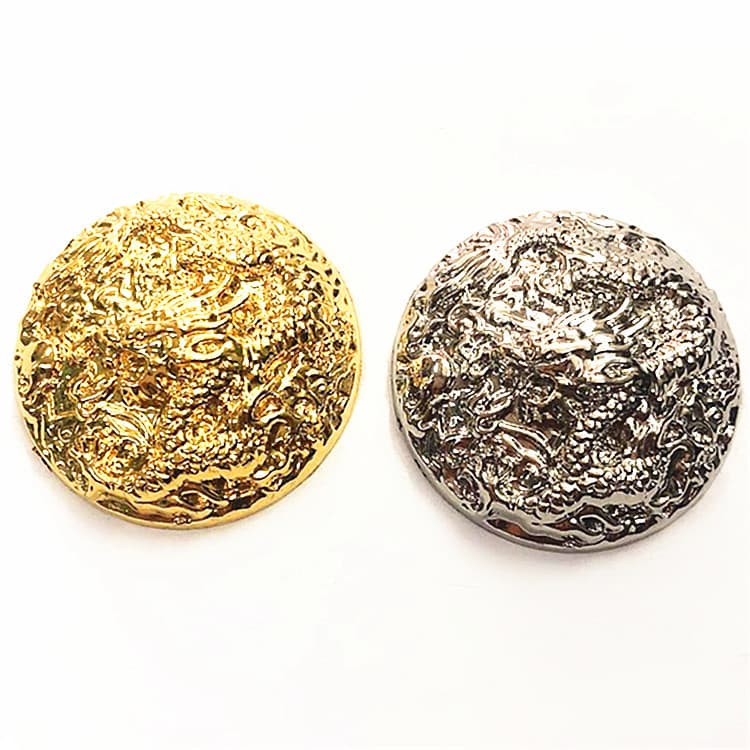 Factory direct sales of dragon head buckles, retro DIY leather goods decorative buckles, wallet coin buckles, bag buckles and accessories.