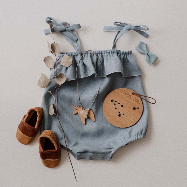 Summer ins new sling ruffled cotton and linen cross-border khaki foreign trade baby newborn romper khaki wholesale