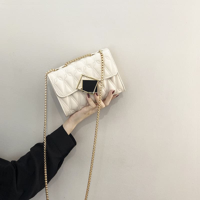 Internet Famous Small Bag Women 2020 Spring Summer New Women's Bag High-End Sense Stylish Fashion Popular Versatile Chain Crossbody Bag