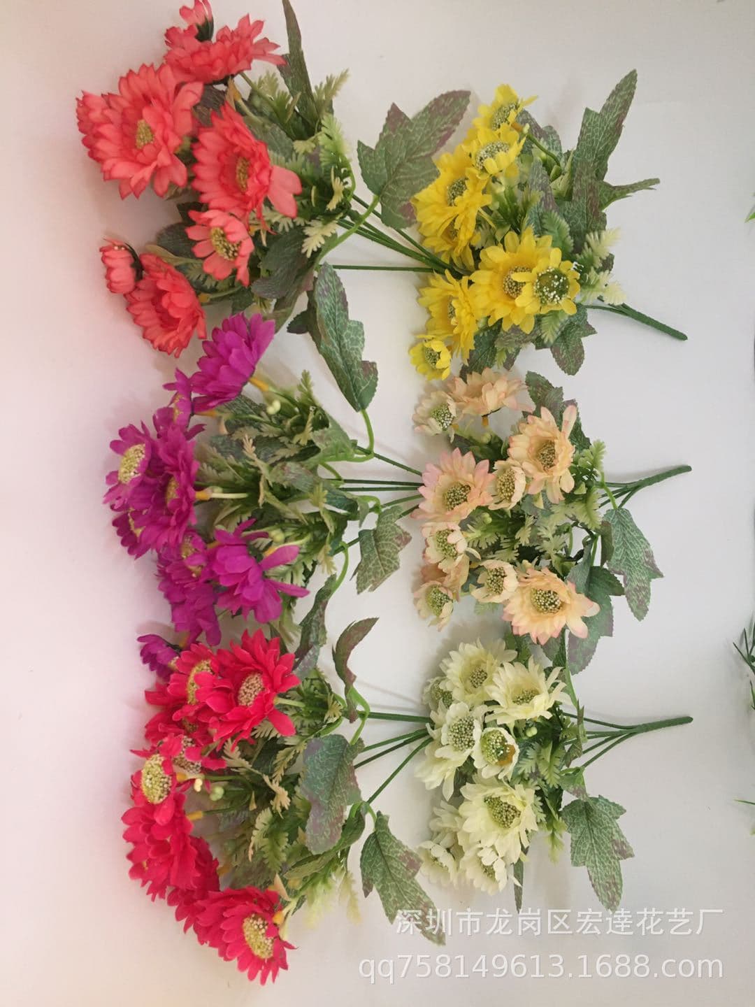 Factory Direct Sale Simulation Chrysanthemums Artificial Flower Crafts Simulated Plant Flowers for Indoor and Outdoor Placement Roadside Chrysanthemums