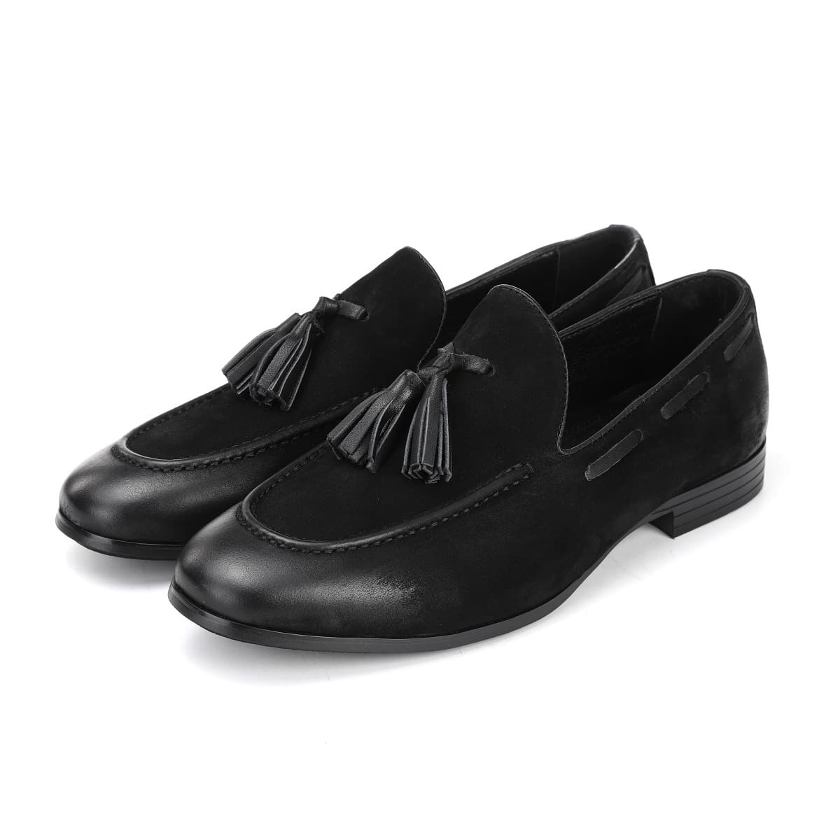 New men's slip-on shoes, European-style pure leather construction, leather loafers. Soft leather upper, stylish work shoes.