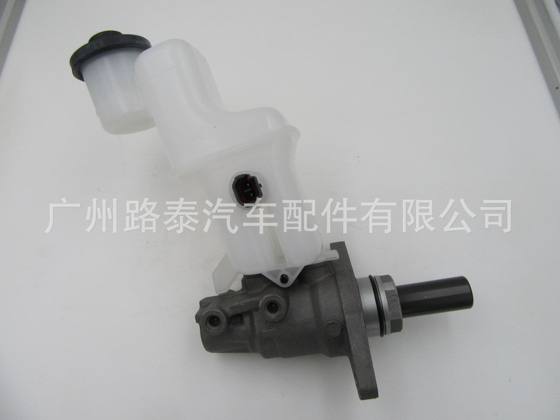 For ACU20 MCU20 Brake Master Cylinder 47028-48041