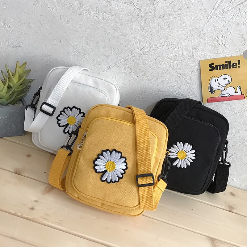 Street Stall Bag Women 2021 New Trend Korean Version Ins Mini Japanese Style Canvas Bag Cute Girl Phone Crossbody Bag