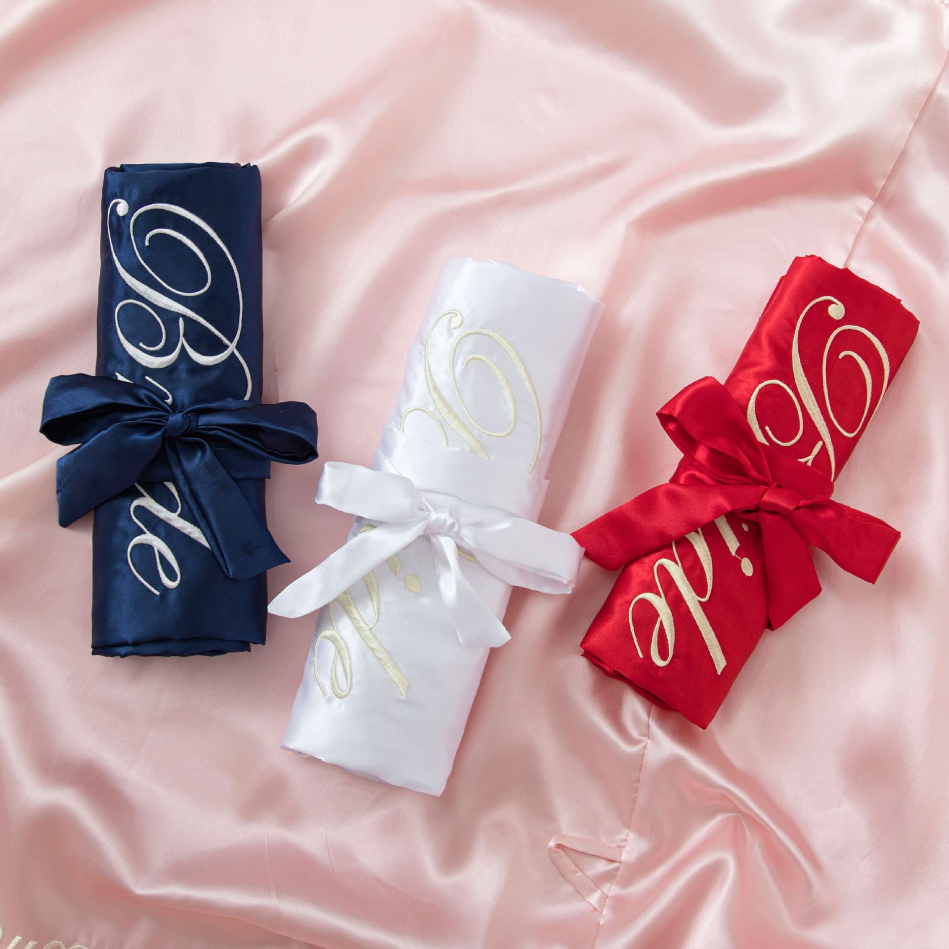 Bride Morning Robe Women's Ice Silk Wedding Makeup Bridesmaid Group Fashion Style Robe Imitation Silk Wedding Bathrobe