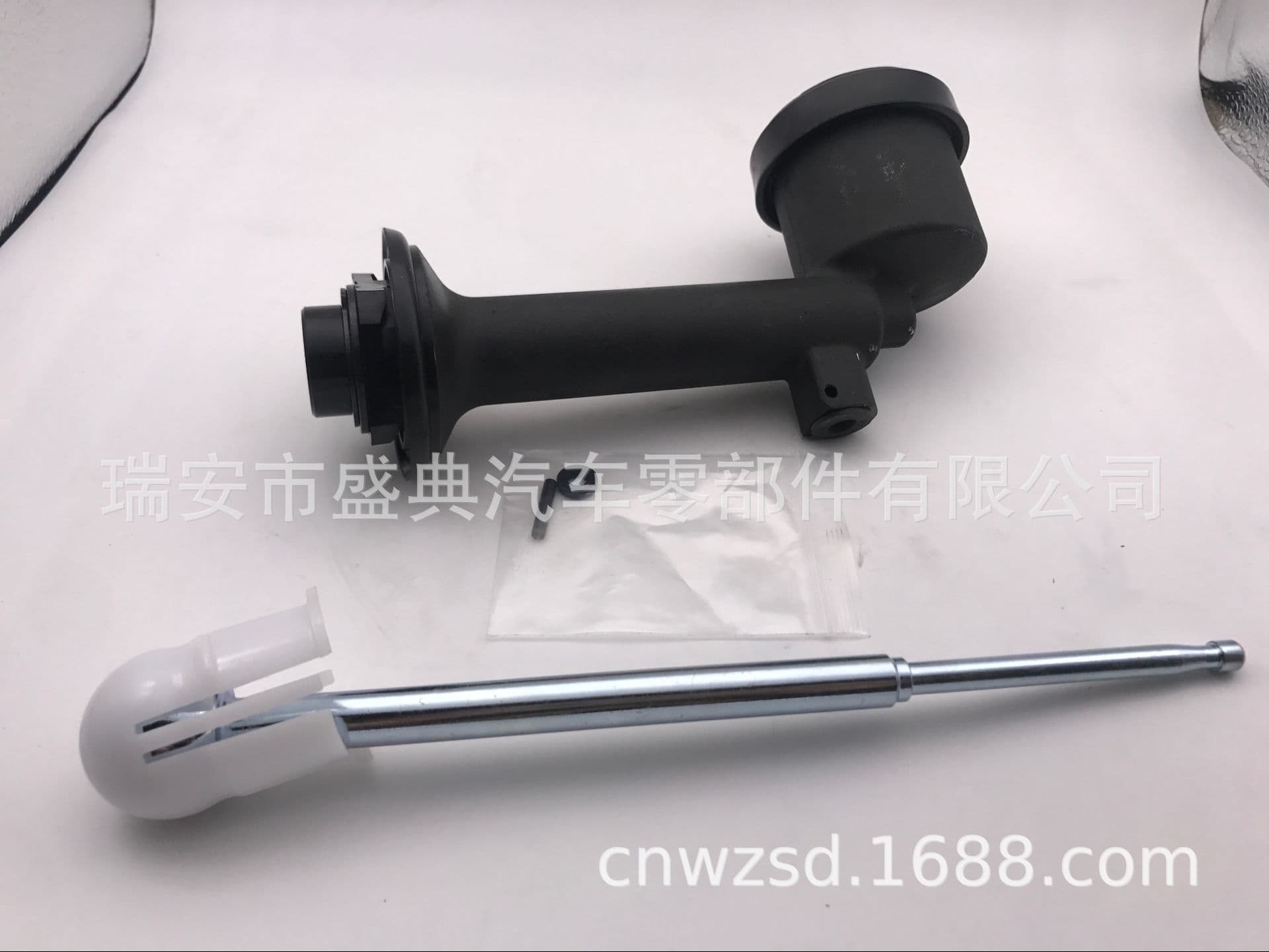 13511/CMA350172/CM350124 American-made clutch pump suitable for Chevrolet vehicles.