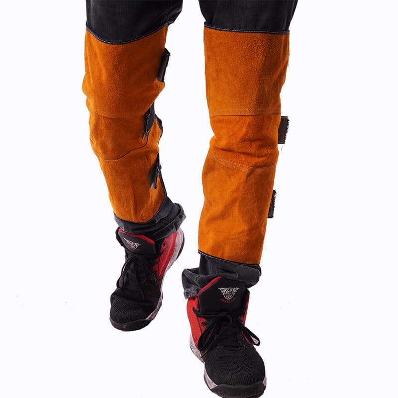 Welding Leg Guards for Welders, Extended Cowhide Heat-Insulated Anti-Splash Thick Body Protection Knee and Leg Sleeves