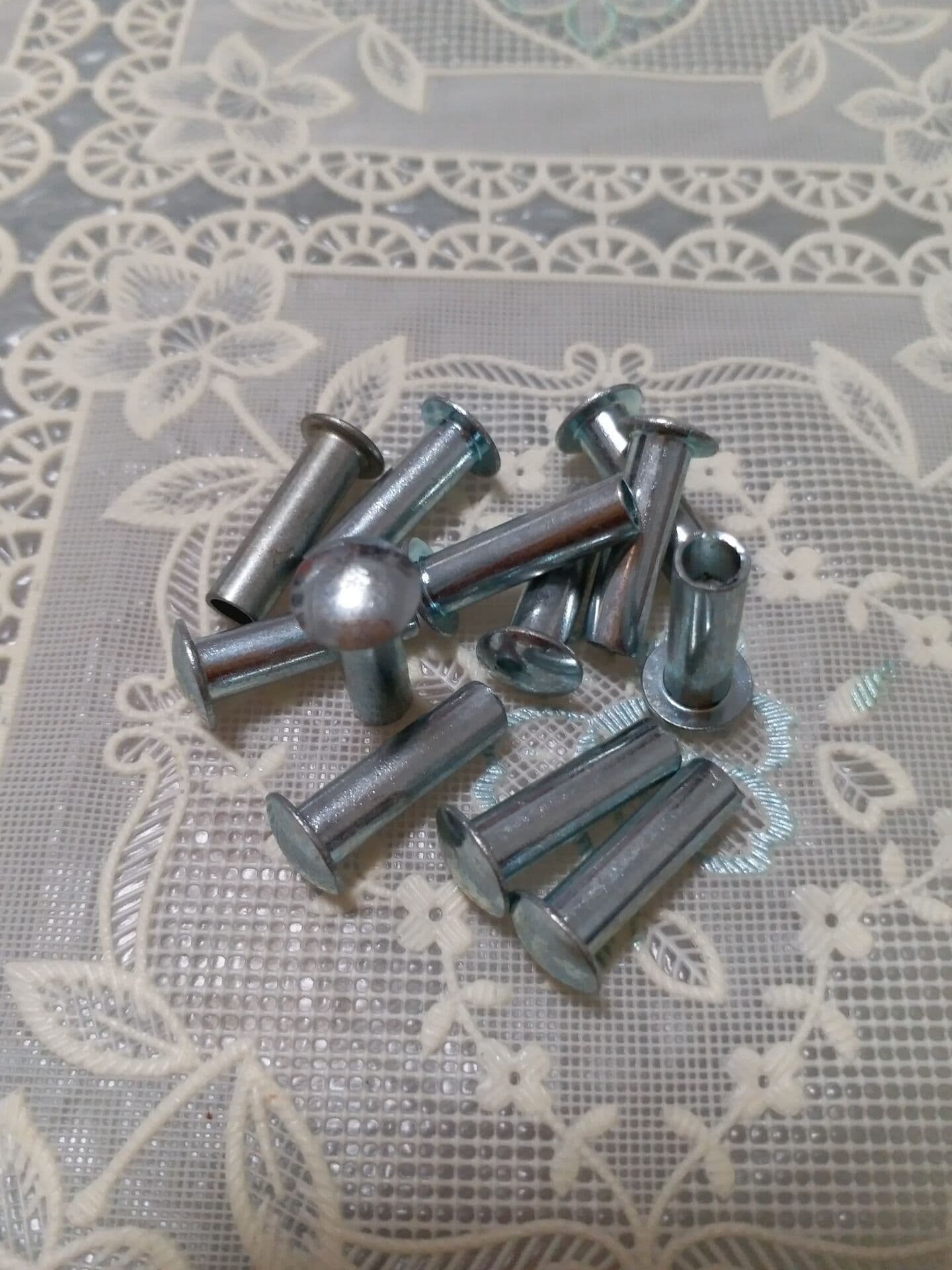 Factory Direct New Metal Drawstring Rivets, Stationery Nails, Impact Nails