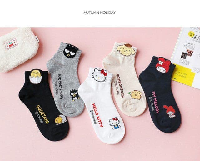 Cartoon cute cat penguin big-eye frog pudding dog lazy egg women's socks cotton socks student socks