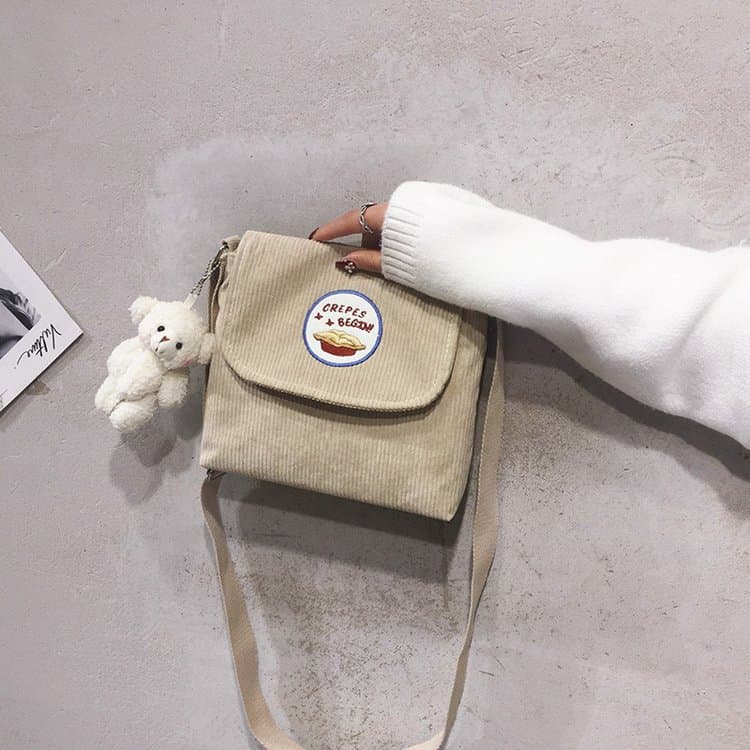 2020 autumn/winter new Japanese-style vintage feel cute student corduroy small crossbody bag, Korean version versatile stylish single-shoulder bag