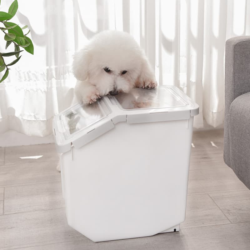 Pet Food Storage Container with Wheels, Large Plastic Sealed Bucket, Insect-proof and Moisture-proof Cat and Dog Food, 10kg