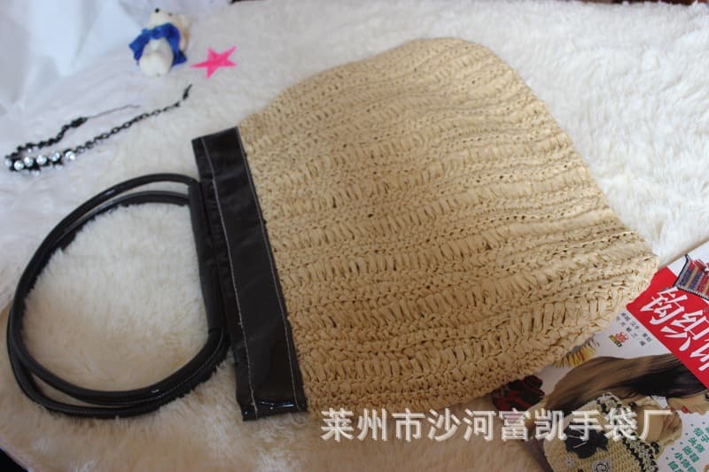 Large Capacity Straw Woven Bag Leaf Shoulder Bag Paper Rope Crochet Handbag Fashionable Lady Casual Bag Women's Bag