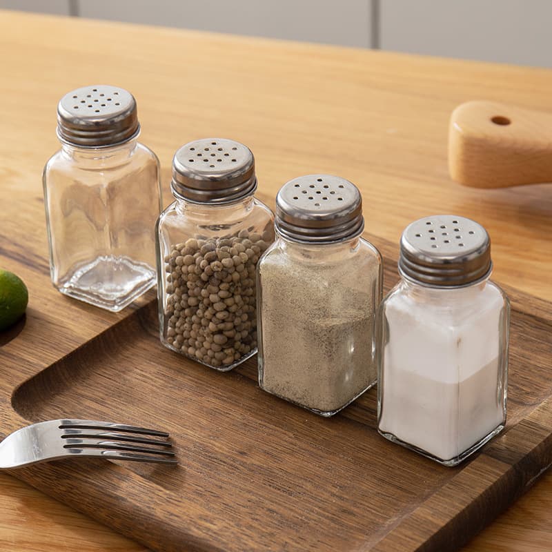 Wholesale Kitchen Glass Seasoning Bottles Salt Chicken Essence Spice Jar Square Home Creative BBQ Seasoning Bottle Spice Jar