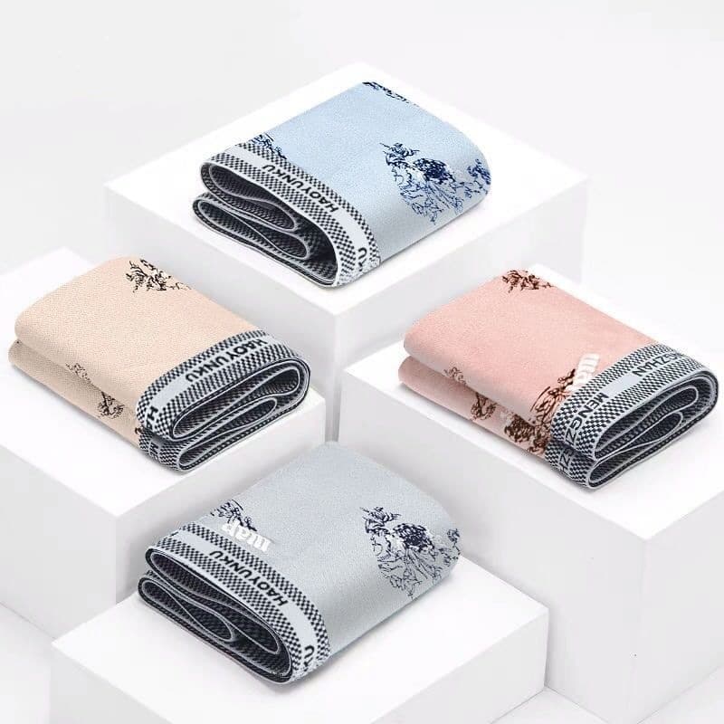 Men's cotton boxer briefs, mid-waisted, comfortable, breathable, seamless, trendy underwear for teenagers.