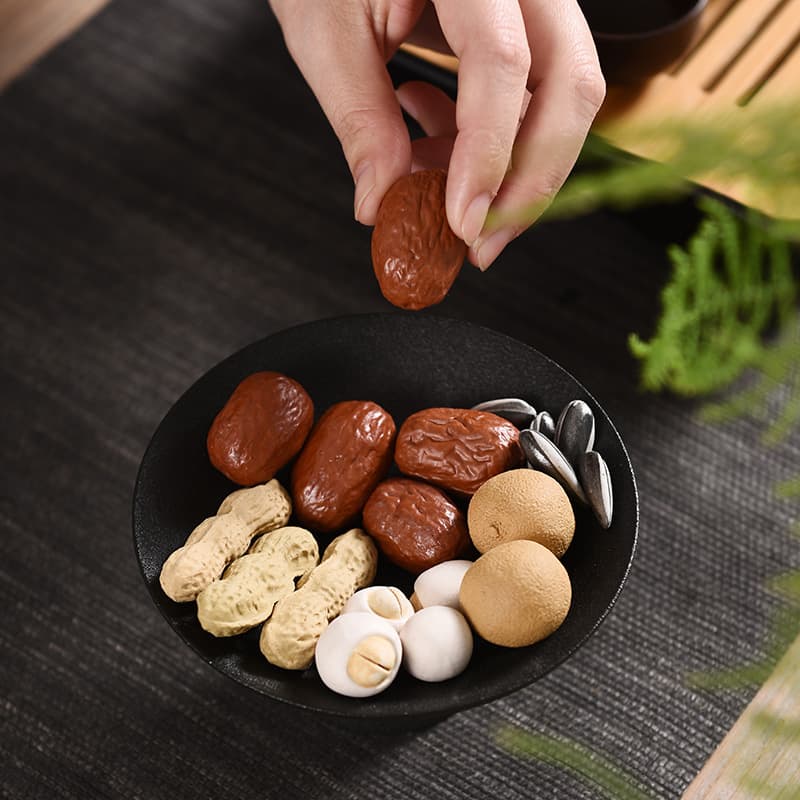 Tea Pet Ornaments: Sunflower Seeds, Purple Sand Peanuts, Longan for Early Birth of Noble Son, Cultivable Duan Clay Play Props and Accessories