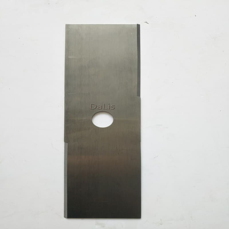 Hercules brand lawn mower accessories including blades, trimmer heads, and nylon line