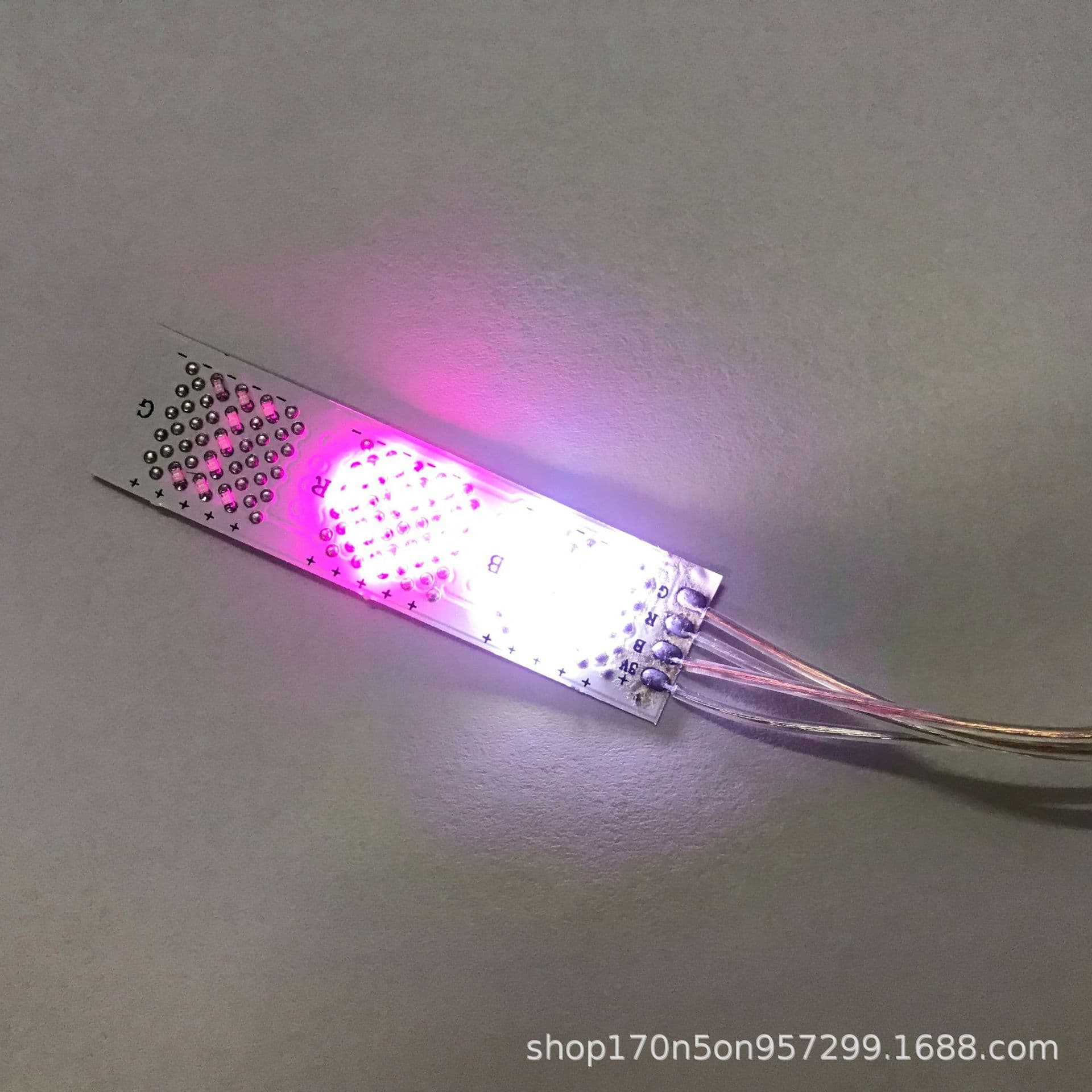 LED Shoe Light Creative Screen LED Shoe Light Trendy Glowing Shoe Decoration Light Accessories Shoe Material Children's Shoes Light-Up Light