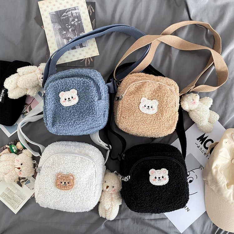 Japanese Harajuku Cute Bear Vintage Feel Girl Crossbody Bag, Korean INS Retro Versatile Autumn Winter Student Small Bag