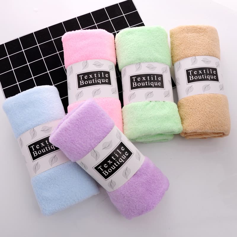 High-density Coral Fleece Towel Absorbent Non-shedding Paper Card Waistband Packaging Giveaway Gift Towel Manufacturer Stock Wholesale