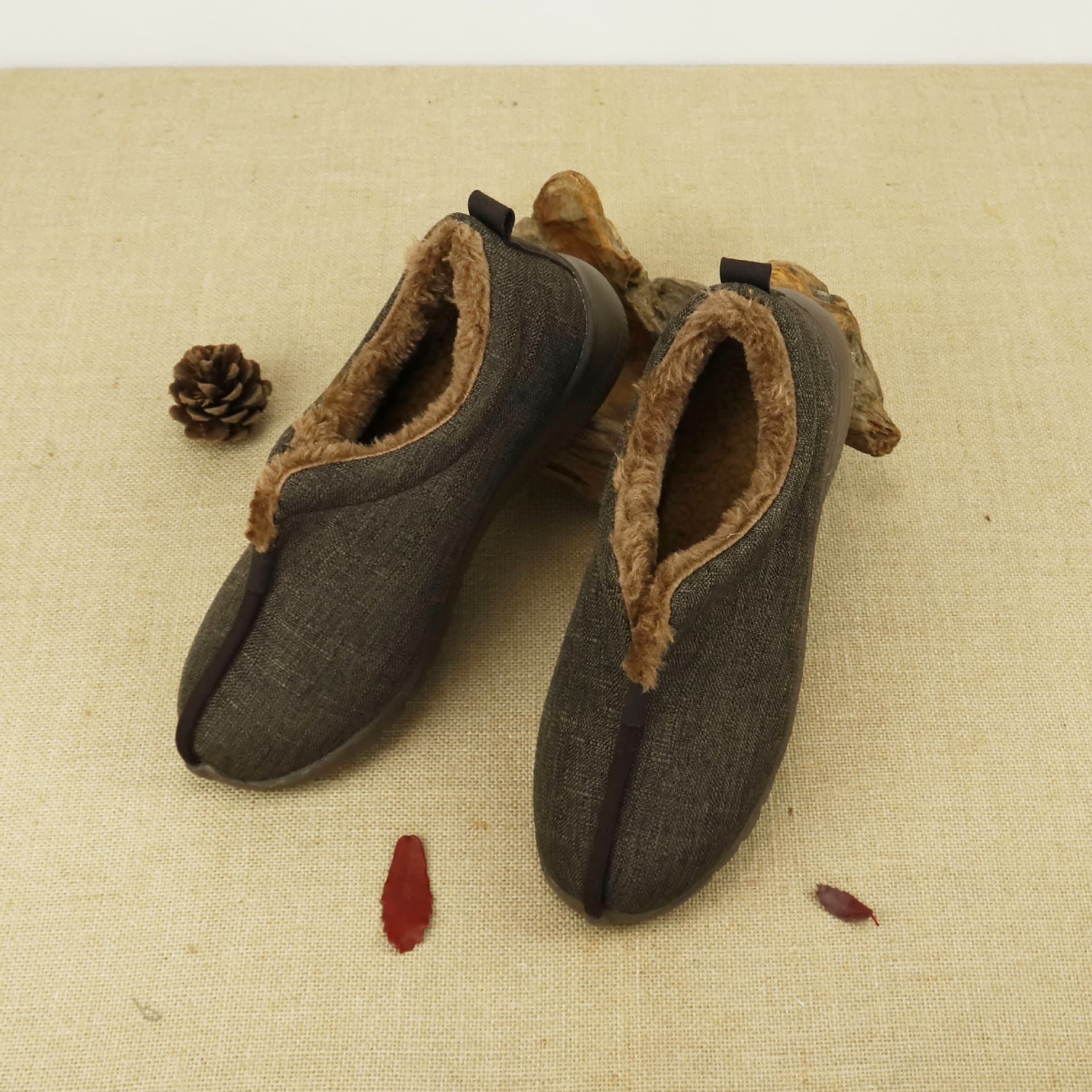 Worry-free tree monk shoes, men's cotton shoes, warm plus velvet, winter casual cloth shoes, two cotton shoes, lay shoes, linen shoes, monk shoes
