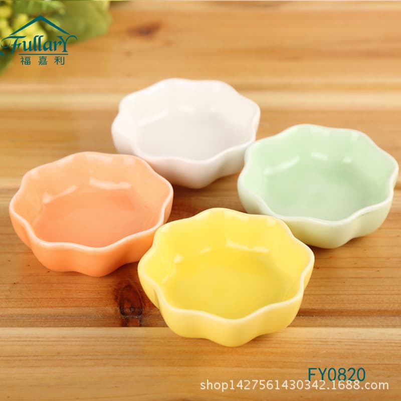 Wholesale Glazed Plum Blossom Shape Ceramic Small Dish Snack Dish Dessert Dish Seasoning Dish Soy Sauce Dish Household Flavor Dish