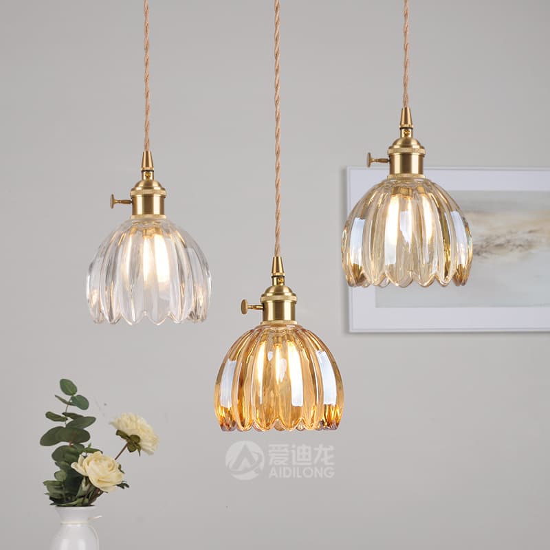 Japanese Retro Full Copper Glass Amber Small Flower Single-Head Pendant Light for Bedroom, Bar, Restaurant, Milk Tea Shop, Nordic Minimalist Style