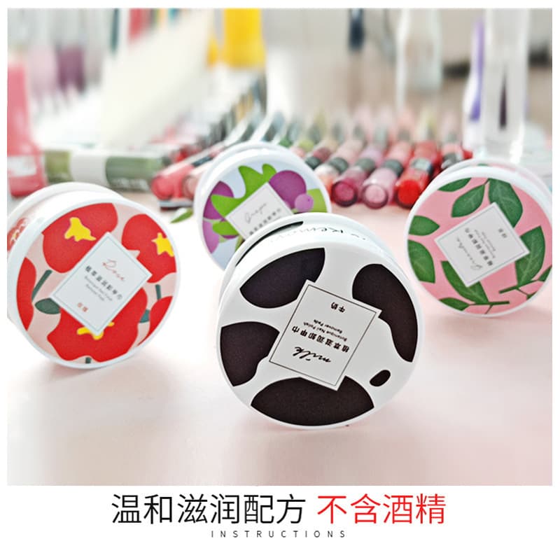 Internet celebrity disposable nail polish remover towel, gentle and moisturizing, no harm to hands, no residue, no tearing after repeated use, 48 pieces in box